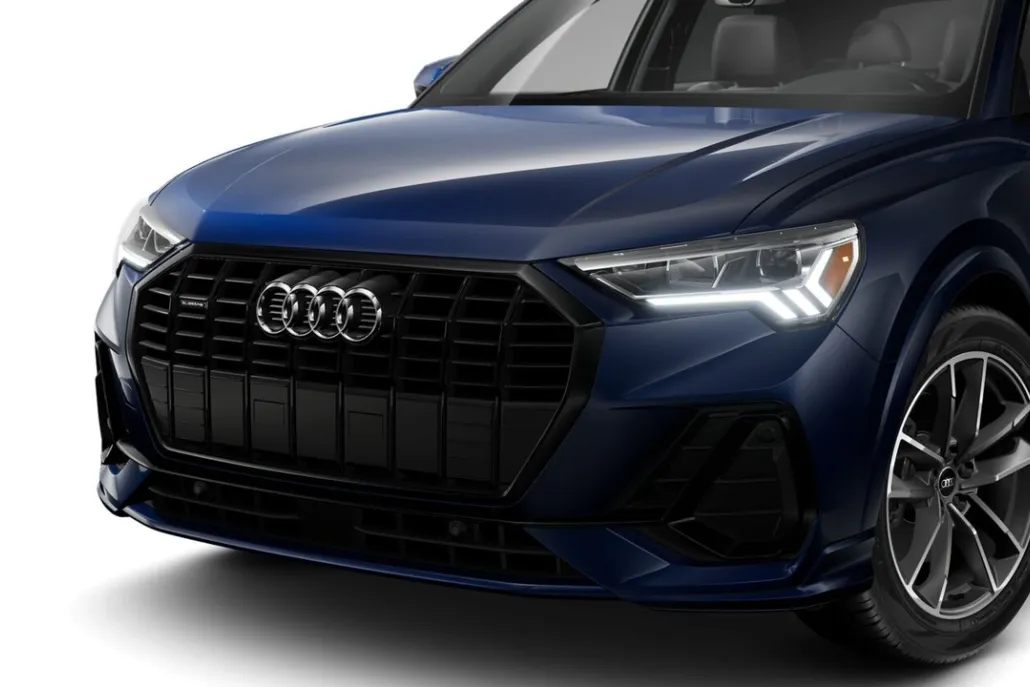 2025 Audi Q3 S line Premium photo 1