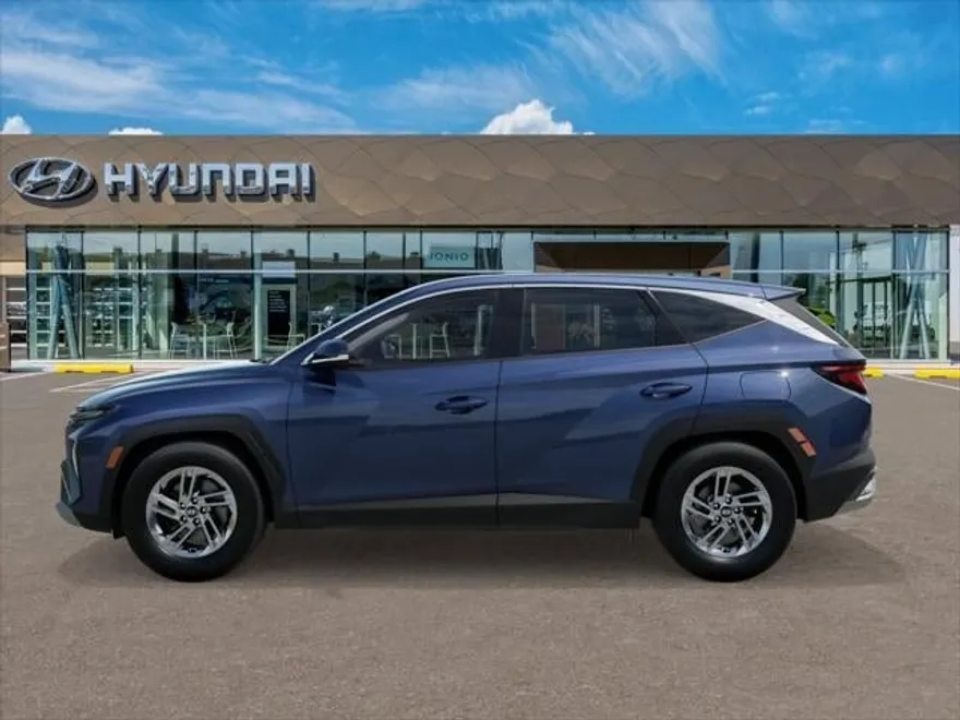 2026 Hyundai Tucson SE photo 1