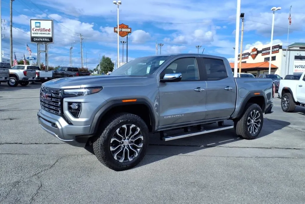 2026 Gmc Canyon Denali photo 1
