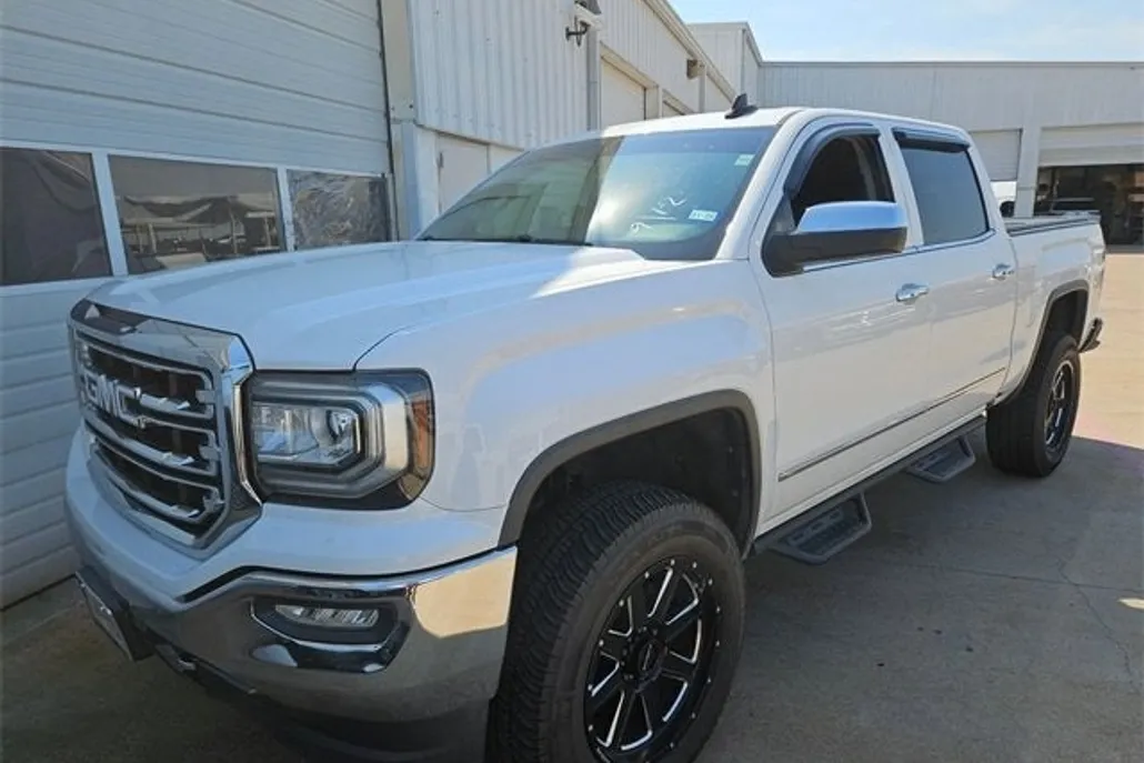 2017 Gmc Sierra 1500 SLT photo 1