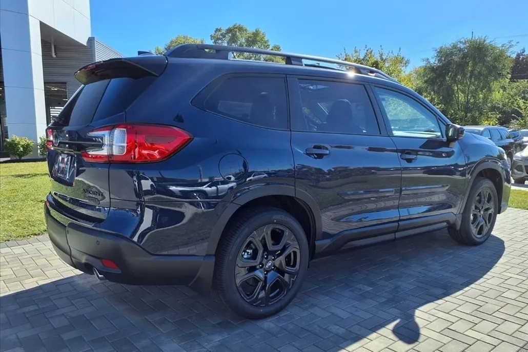 2025 Subaru Ascent Onyx Edition photo 1