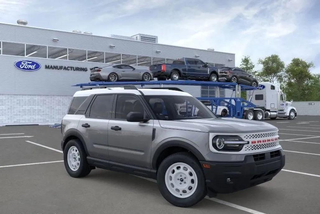 2025 Ford Bronco Sport Heritage photo 1