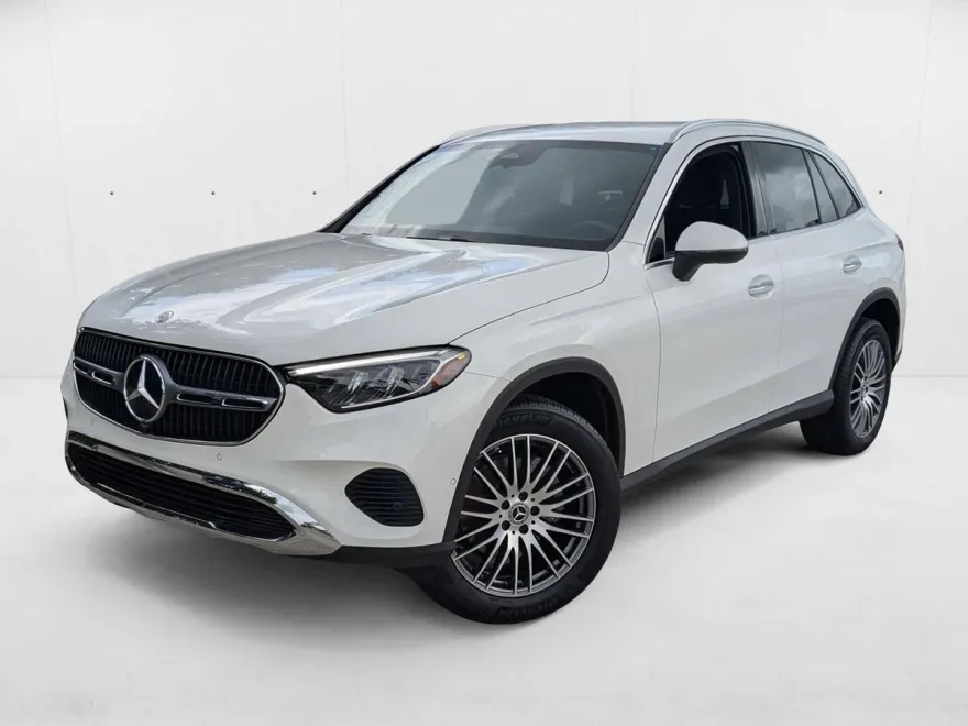 2025 Mercedes Benz GLC 300 photo 1