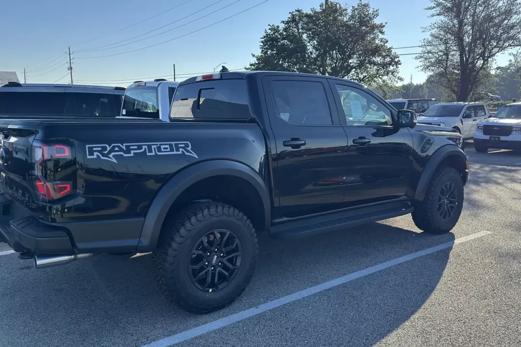 2025 Ford Ranger Raptor photo 1