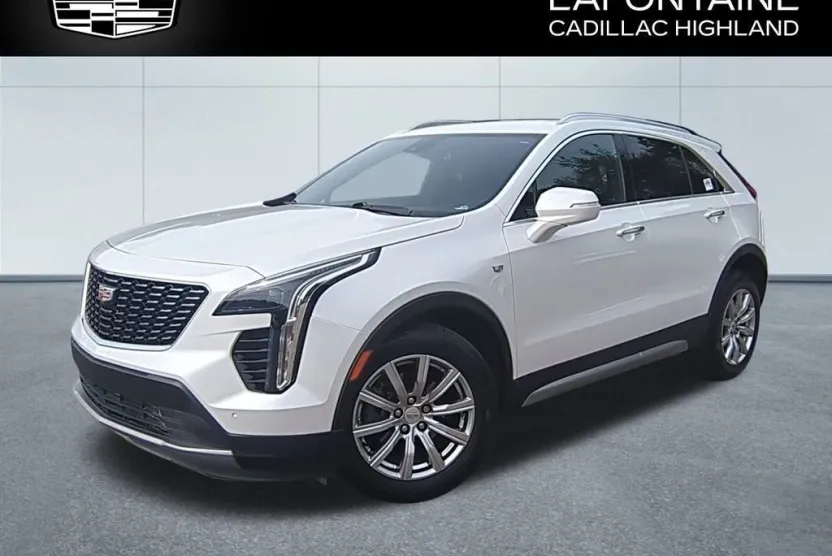 2023 Cadillac XT4 Premium Luxury photo 1