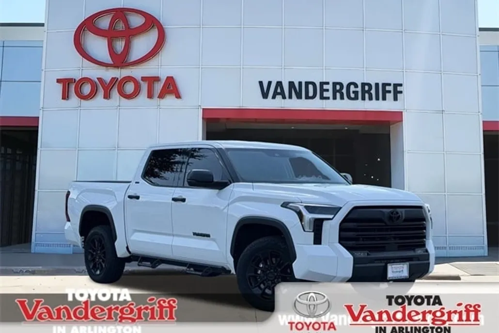 2023 Toyota Tundra SR5 photo 1