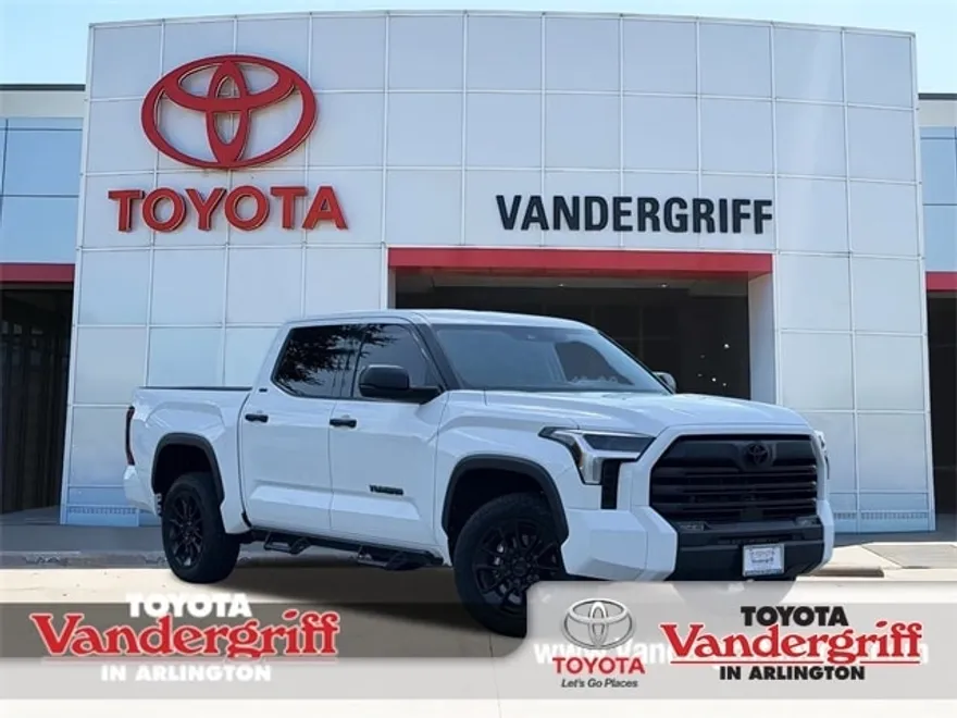 2023 Toyota Tundra SR5 photo 1