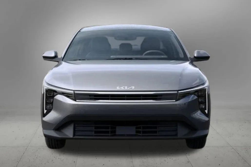 2025 Kia K4 LXS photo 1