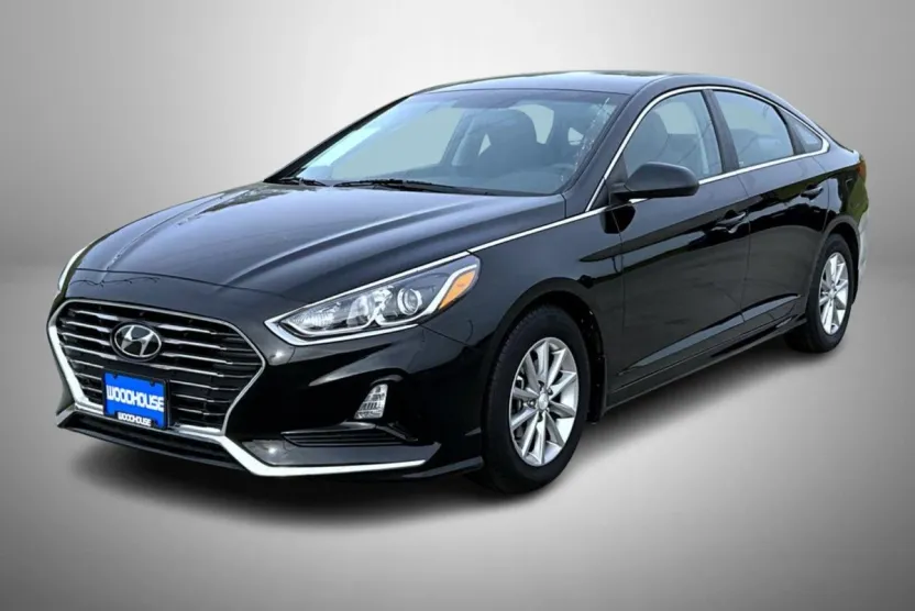 2019 Hyundai Sonata SE photo 1