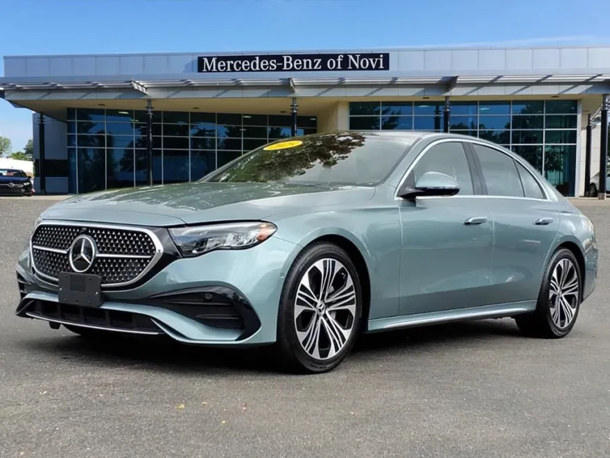 2025 Mercedes Benz E 350 4MATIC photo 1
