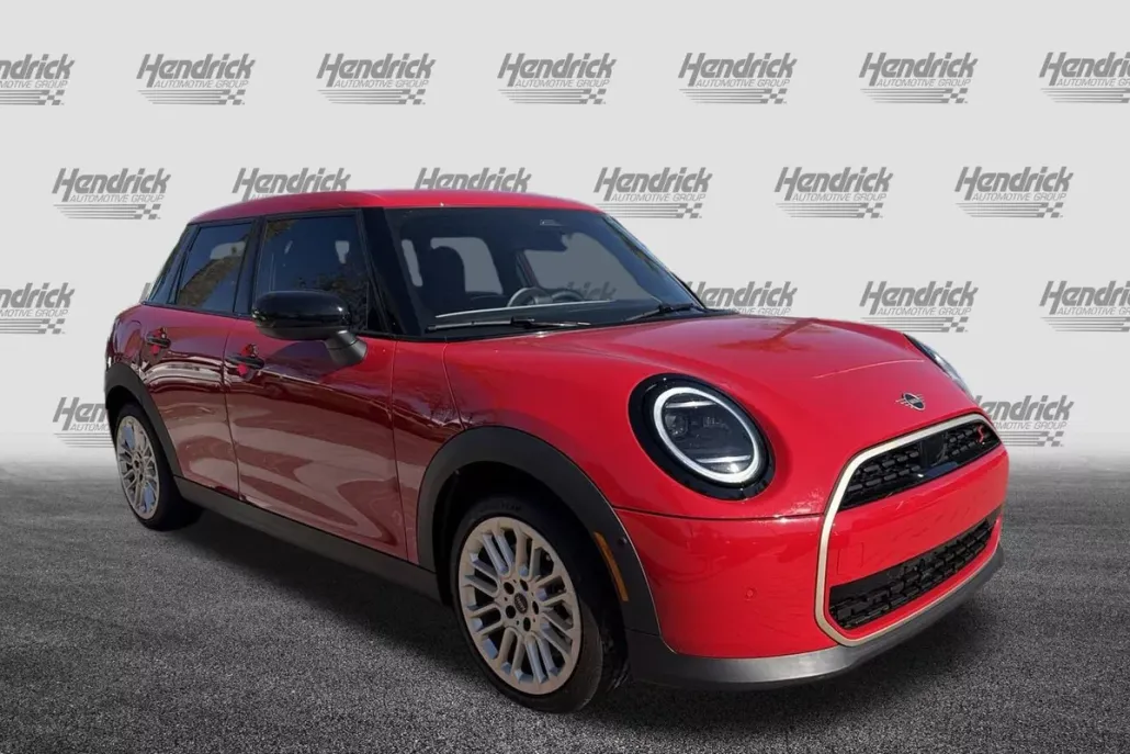 2025 Mini Cooper 4 Door Hardtop S photo 1