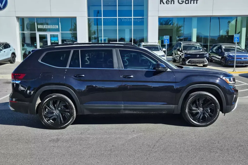 2022 Volkswagen Atlas V6 SE Technology photo 1