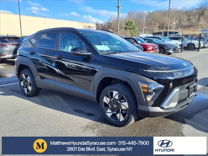2025 Hyundai Kona SEL photo 1