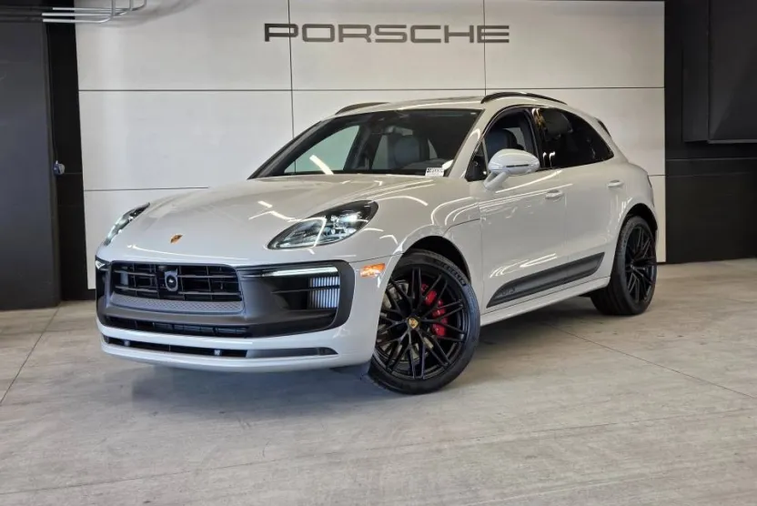 2025 Porsche Macan GTS photo 1