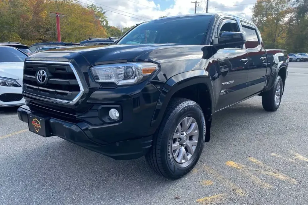 2016 Toyota Tacoma SR5 TRD Sport photo 1