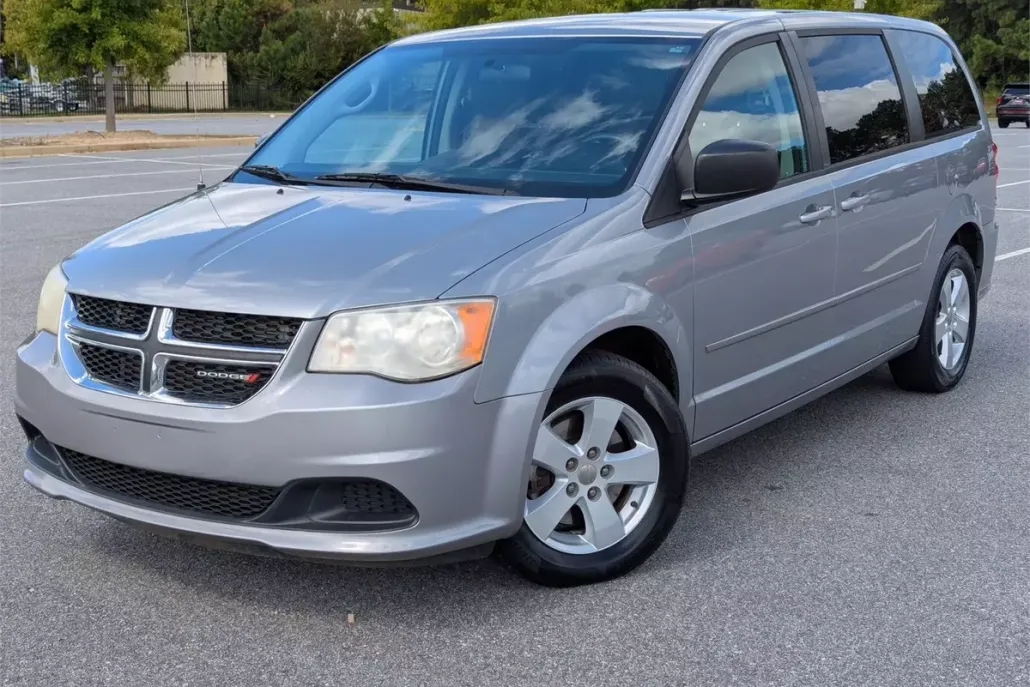 2013 Dodge Grand Caravan SE photo 1