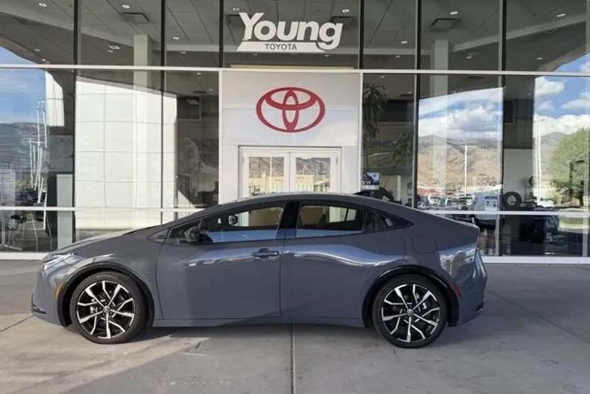 2024 Toyota Prius Prime XSE Premium photo 1