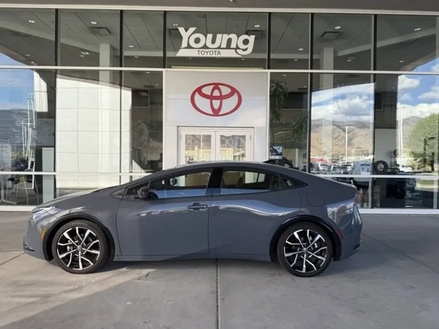 2024 Toyota Prius Prime XSE Premium photo 1
