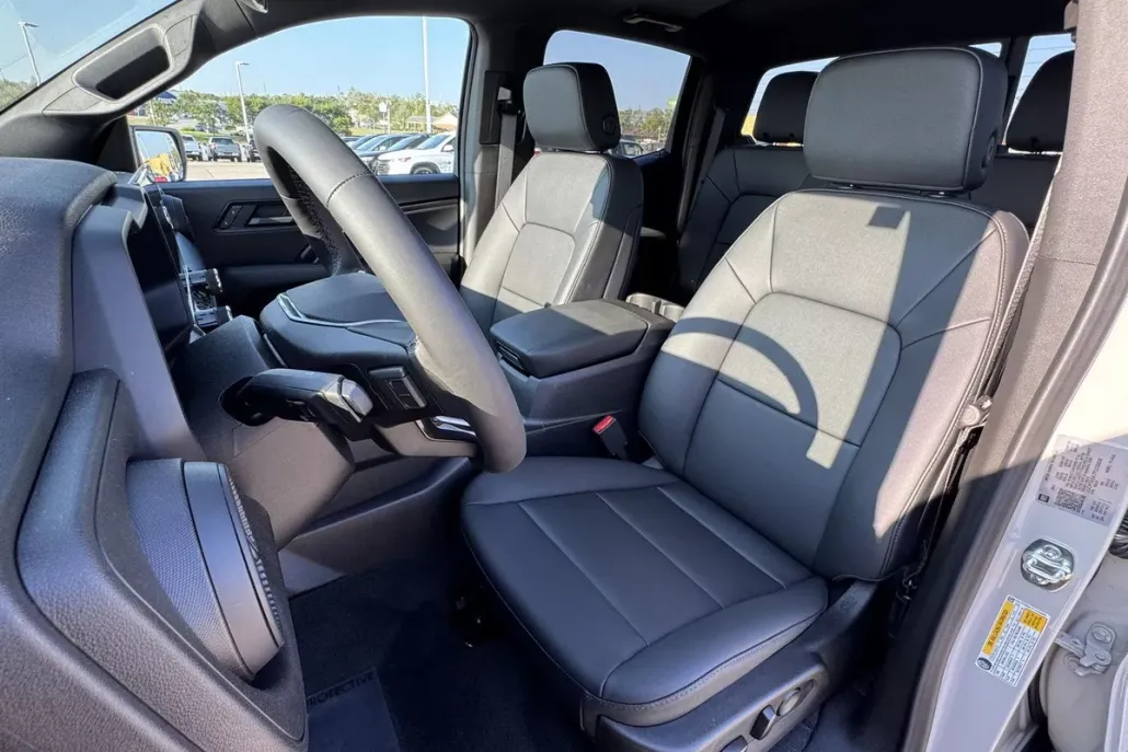 2026 Chevrolet Colorado Trail Boss photo 1