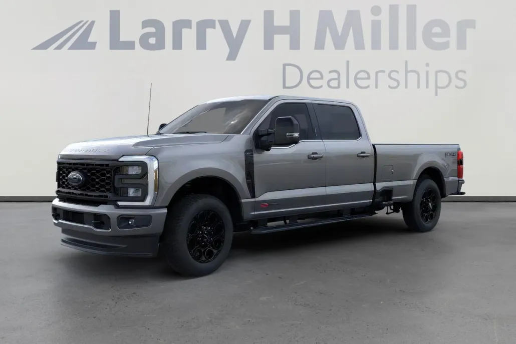 2025 Ford F-350 Lariat photo 1
