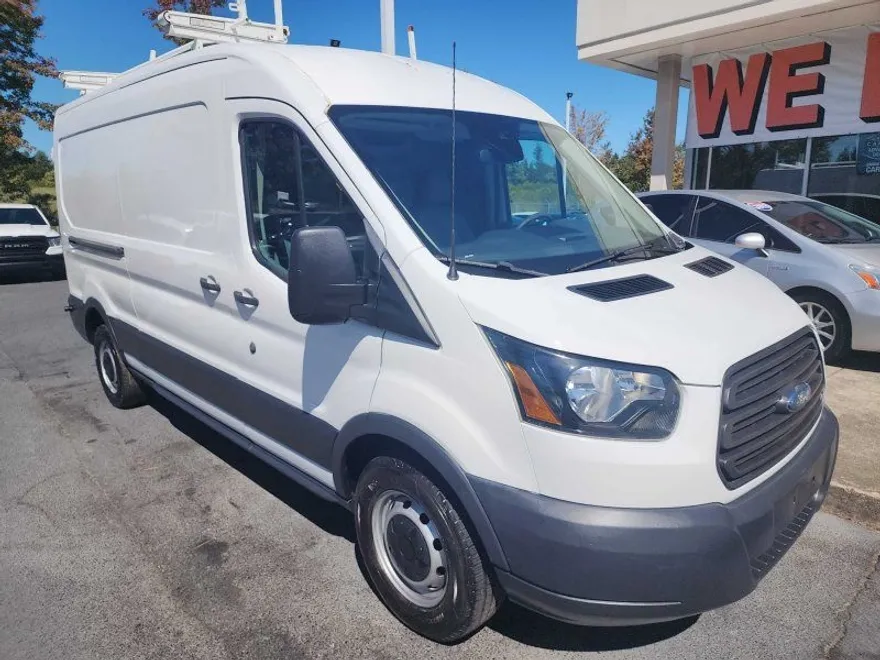 2017 Ford Transit Cargo photo 1