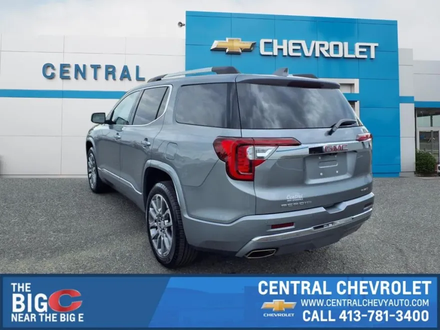 2023 Gmc Acadia Denali photo 1