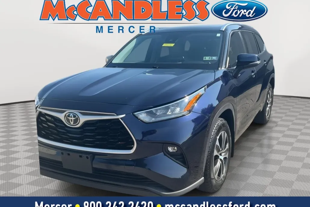 2020 Toyota Highlander XLE photo 1