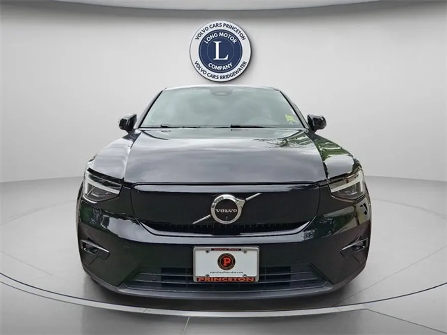 2023 Volvo C40 Recharge Ultimate photo 1