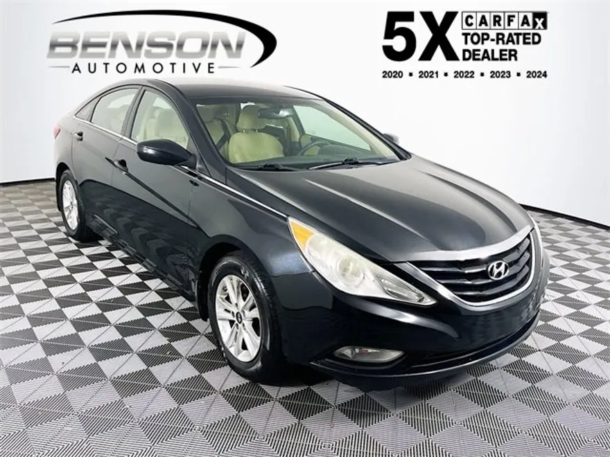 2013 Hyundai Sonata GLS photo 1