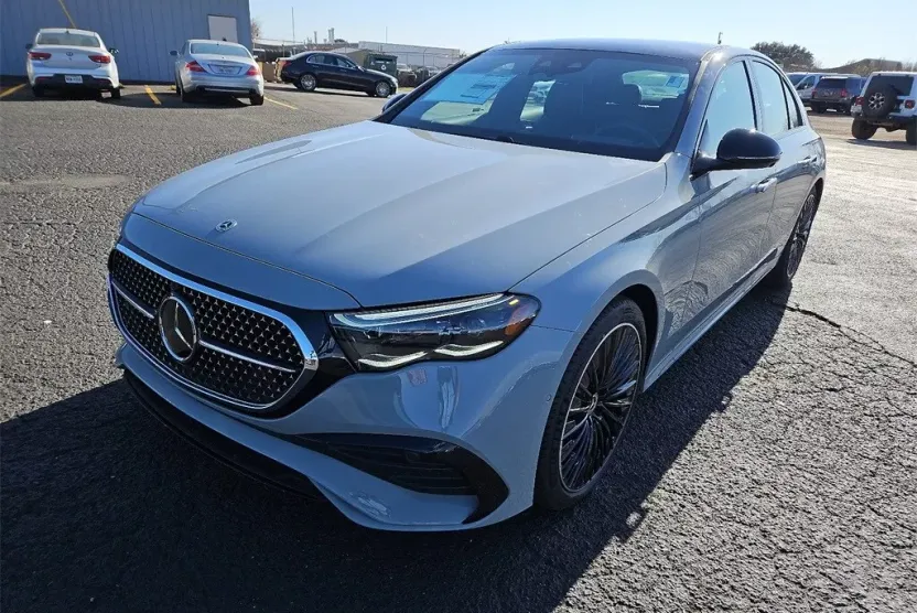 2024 Mercedes Benz E 350 4MATIC photo 1