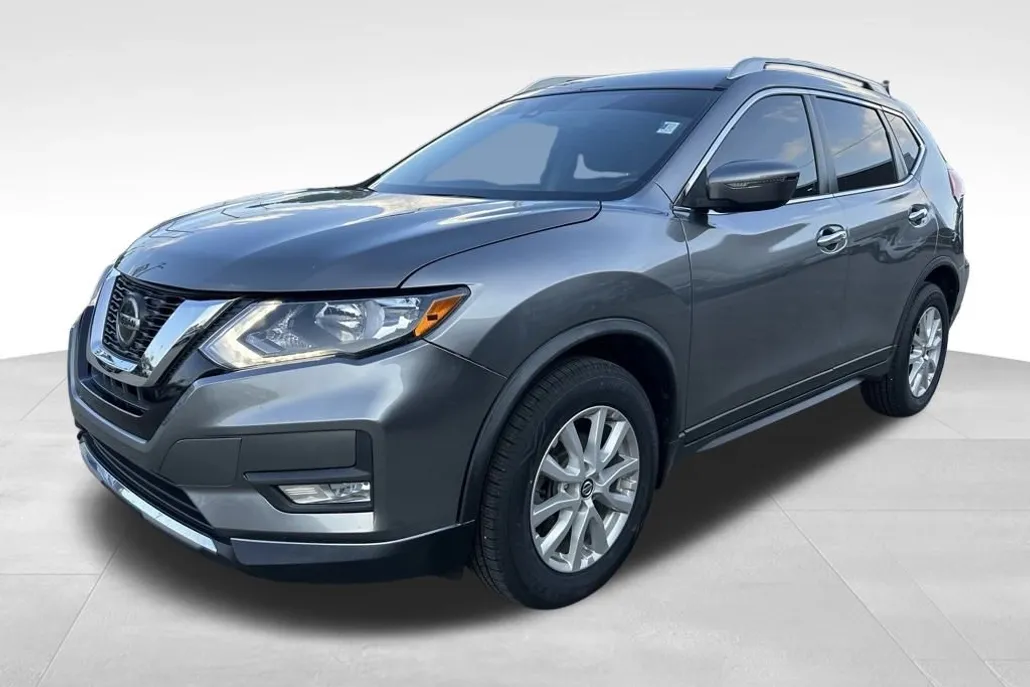 2019 Nissan Rogue SV photo 1