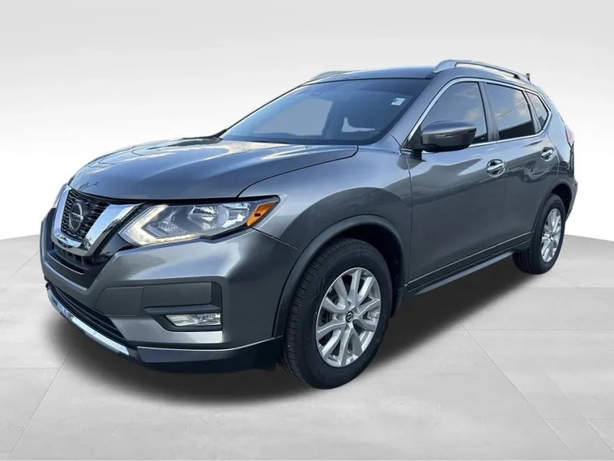 2019 Nissan Rogue SV photo 1