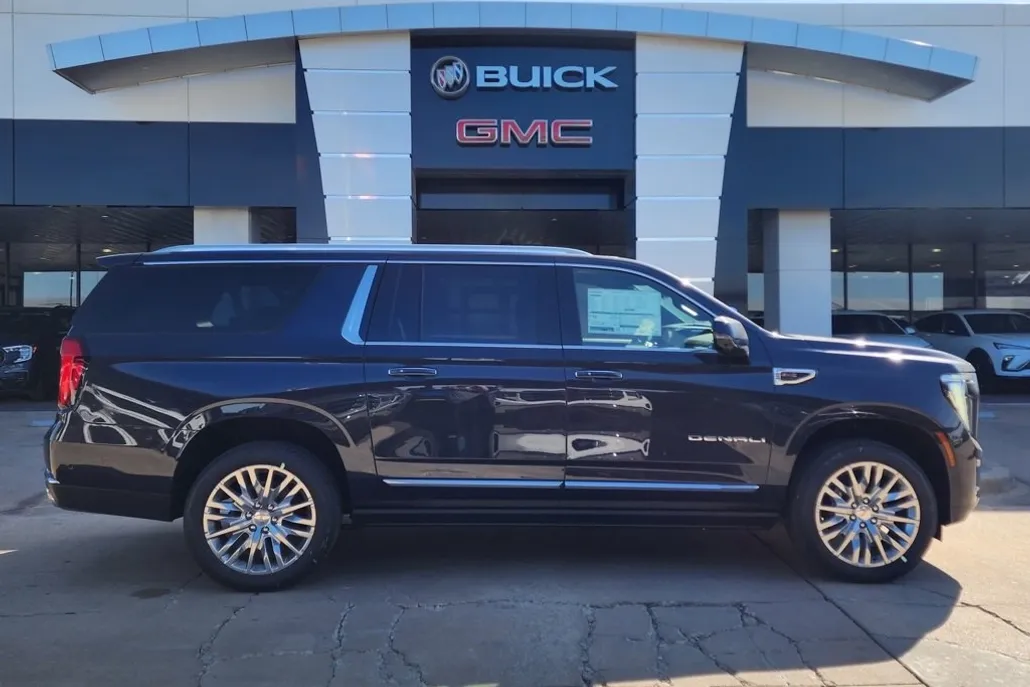 2025 Gmc Yukon XL Denali photo 1
