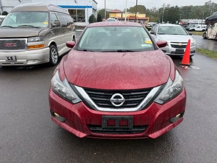 2017 Nissan Altima 2.5 SR photo 1