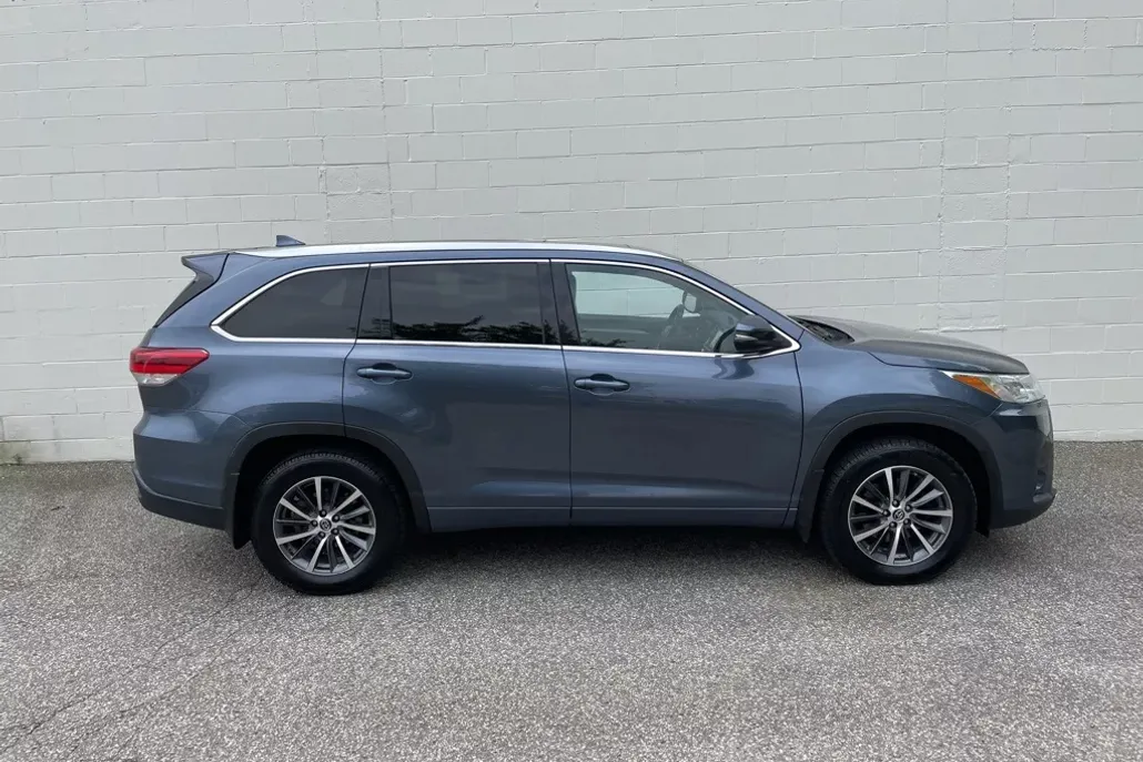 2018 Toyota Highlander XLE photo 1