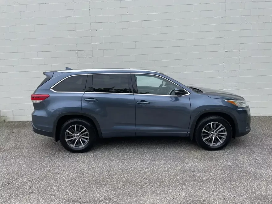 2018 Toyota Highlander XLE photo 1