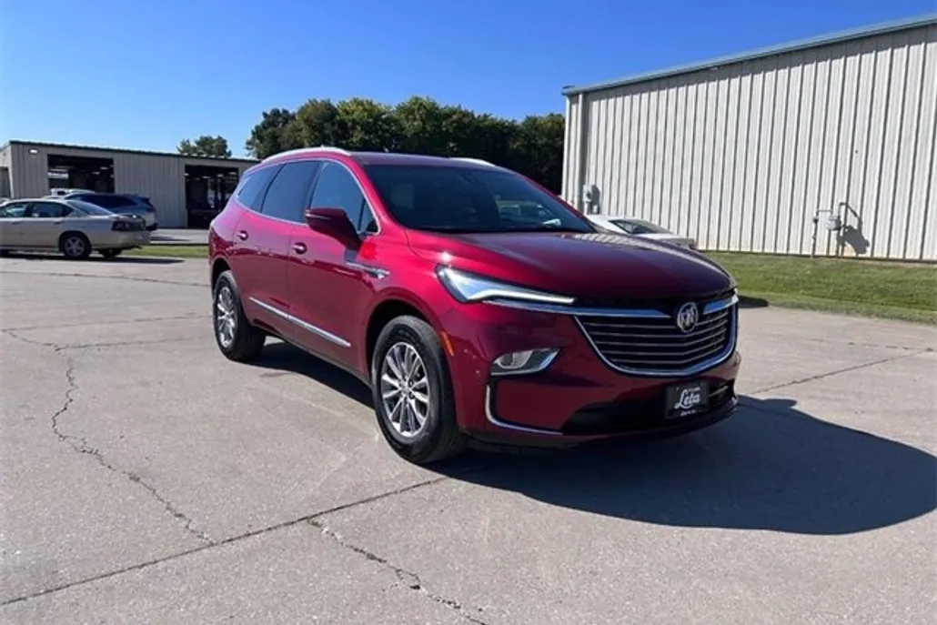 2024 Buick Enclave Premium photo 1