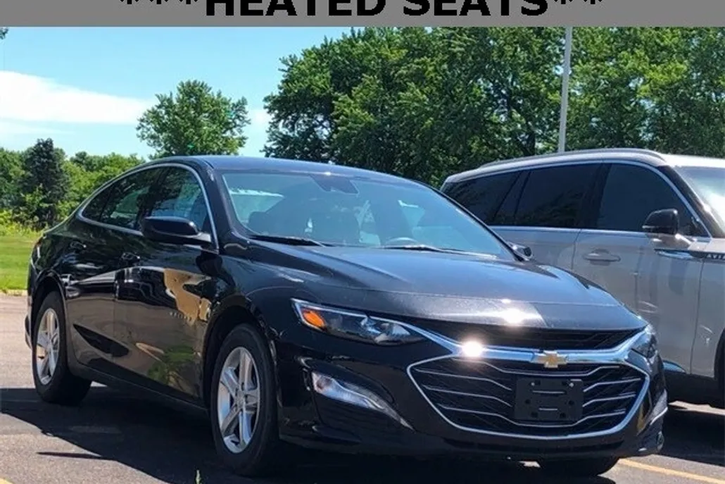 2023 Chevrolet Malibu 1LT photo 1