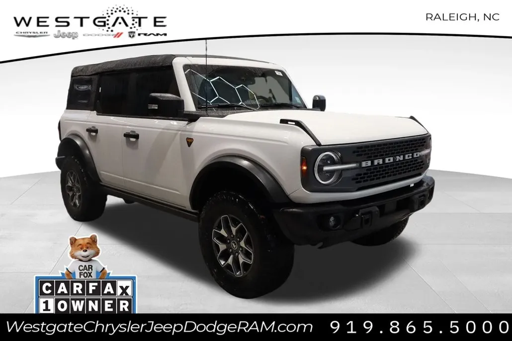 2023 Ford Bronco Badlands photo 1