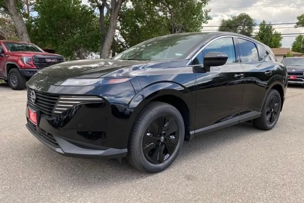 2025 Nissan Murano SV photo 1