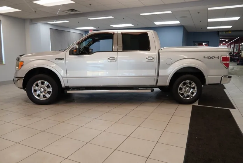 2012 Ford F-150 Lariat photo 1