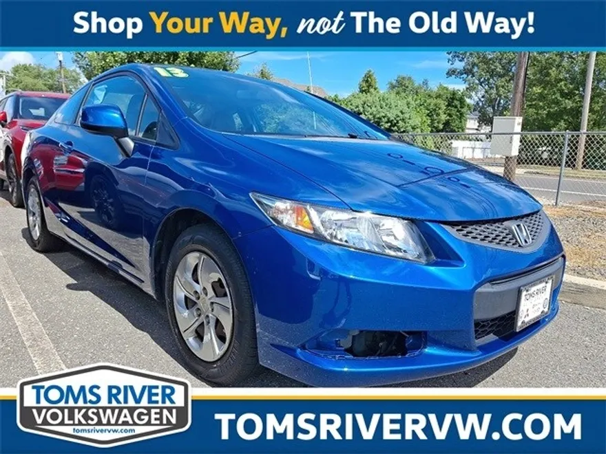 2013 Honda Civic LX photo 1