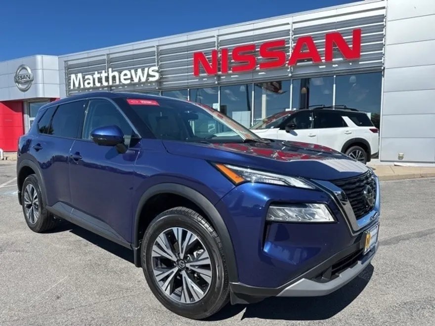 2021 Nissan Rogue SV photo 1