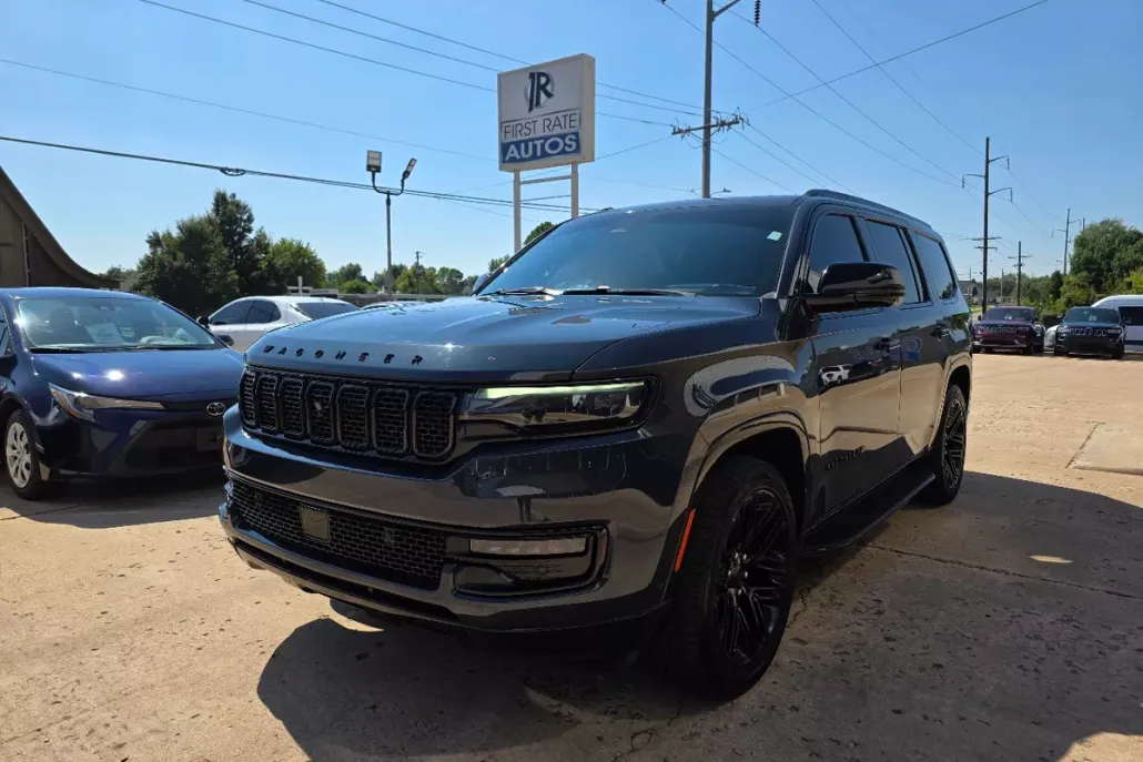 2023 Jeep Wagoneer Series II Carbide photo 1