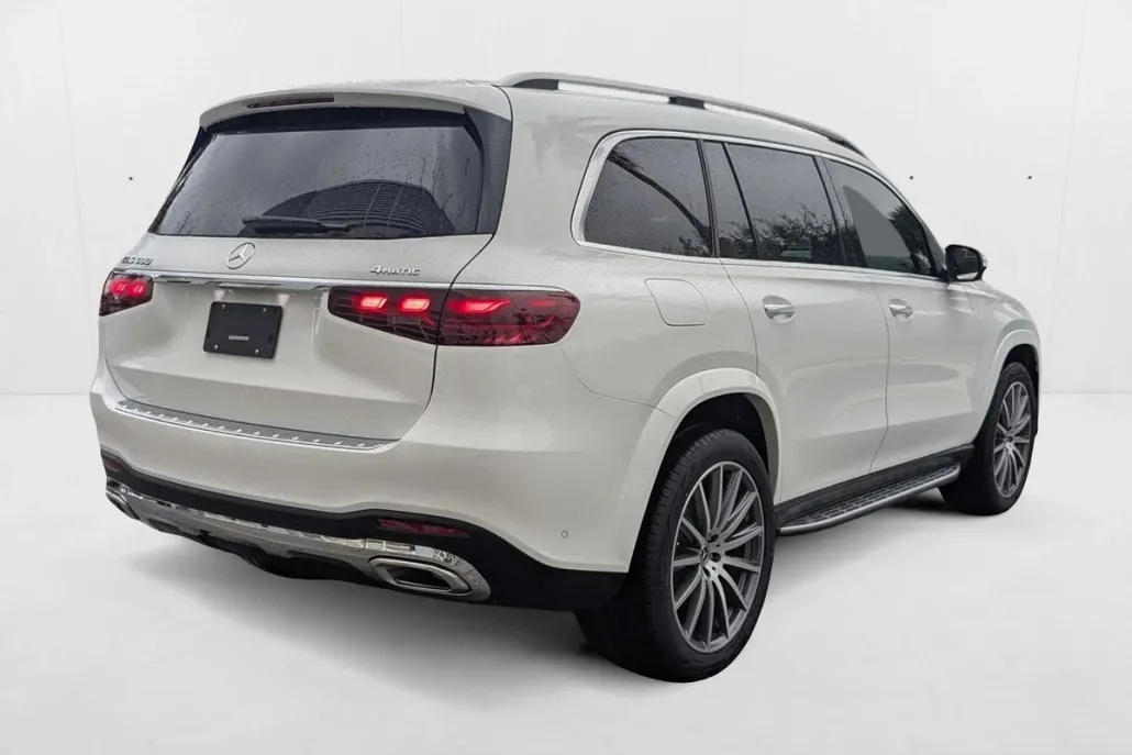 2026 Mercedes Benz GLS 580 4MATIC photo 1