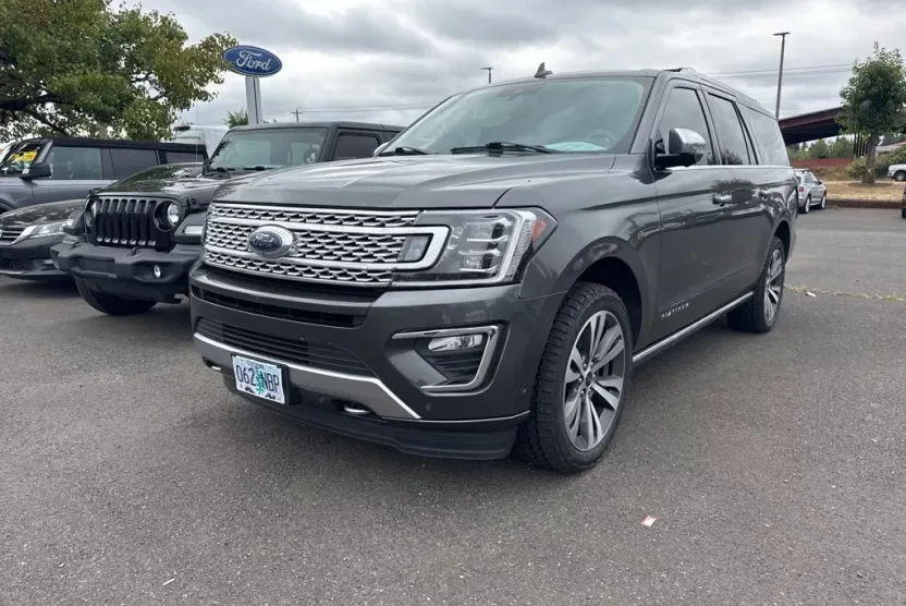 2021 Ford Expedition MAX Platinum photo 1