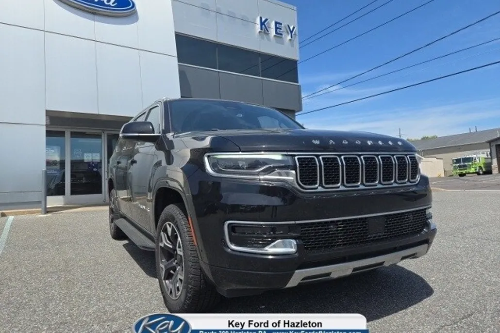 2023 Jeep Wagoneer L Series III photo 1