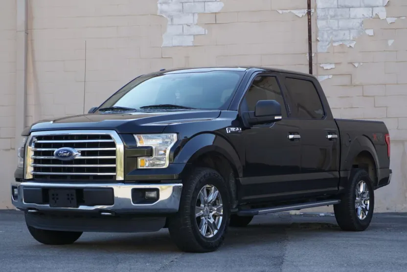 2015 Ford F-150 photo 1