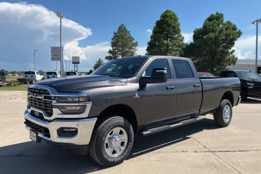 2025 Ram 2500 Tradesman photo 1