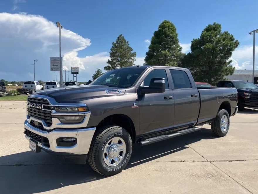 2025 Ram 2500 Tradesman photo 1